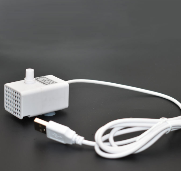 Distributeur d'eau pour animaux de compagnie à circulation automatique, intelligent, à température constante, électrique et silencieux.